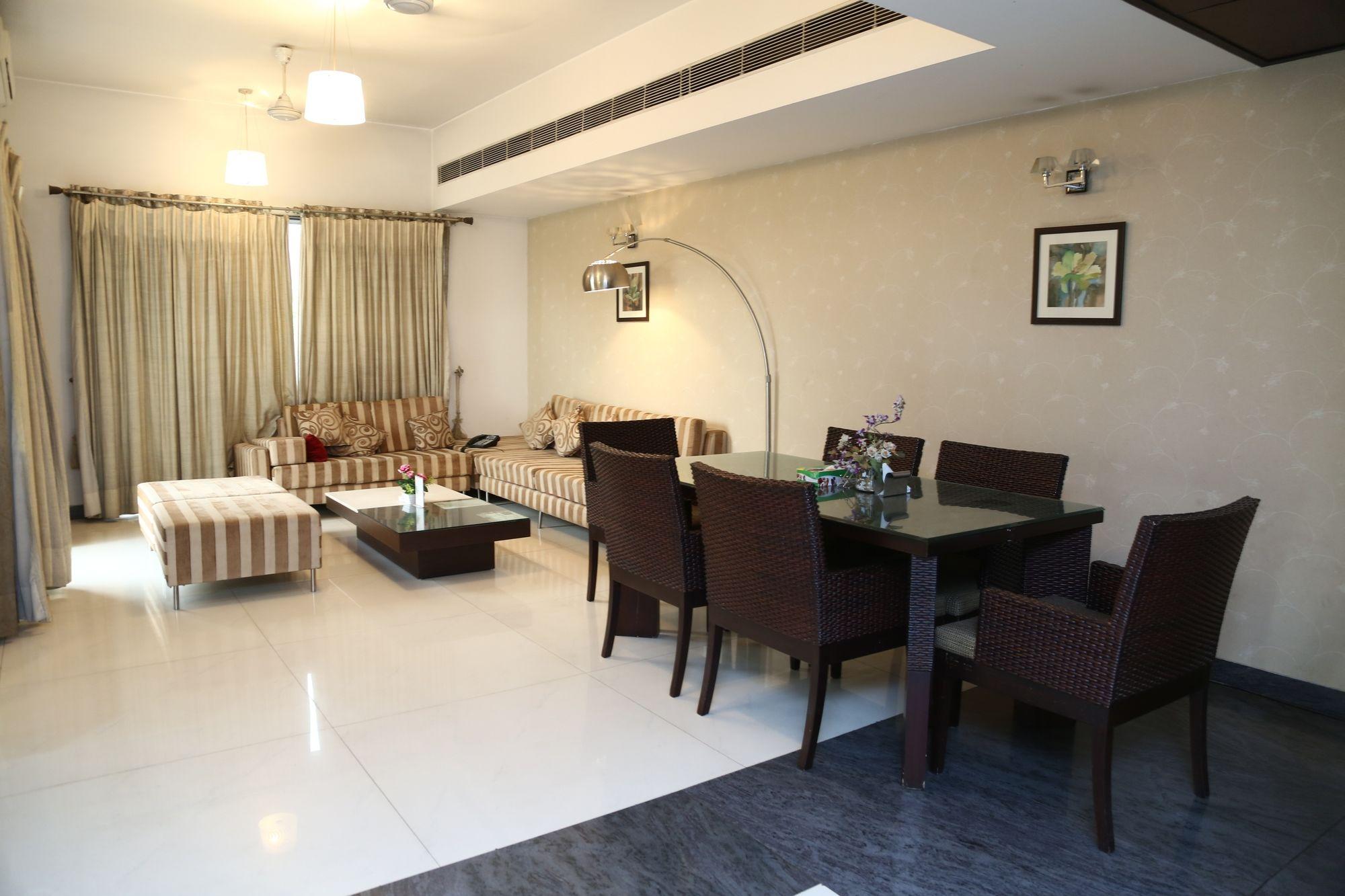 Imperial Apartments Huda City Gurgaon Exterior foto